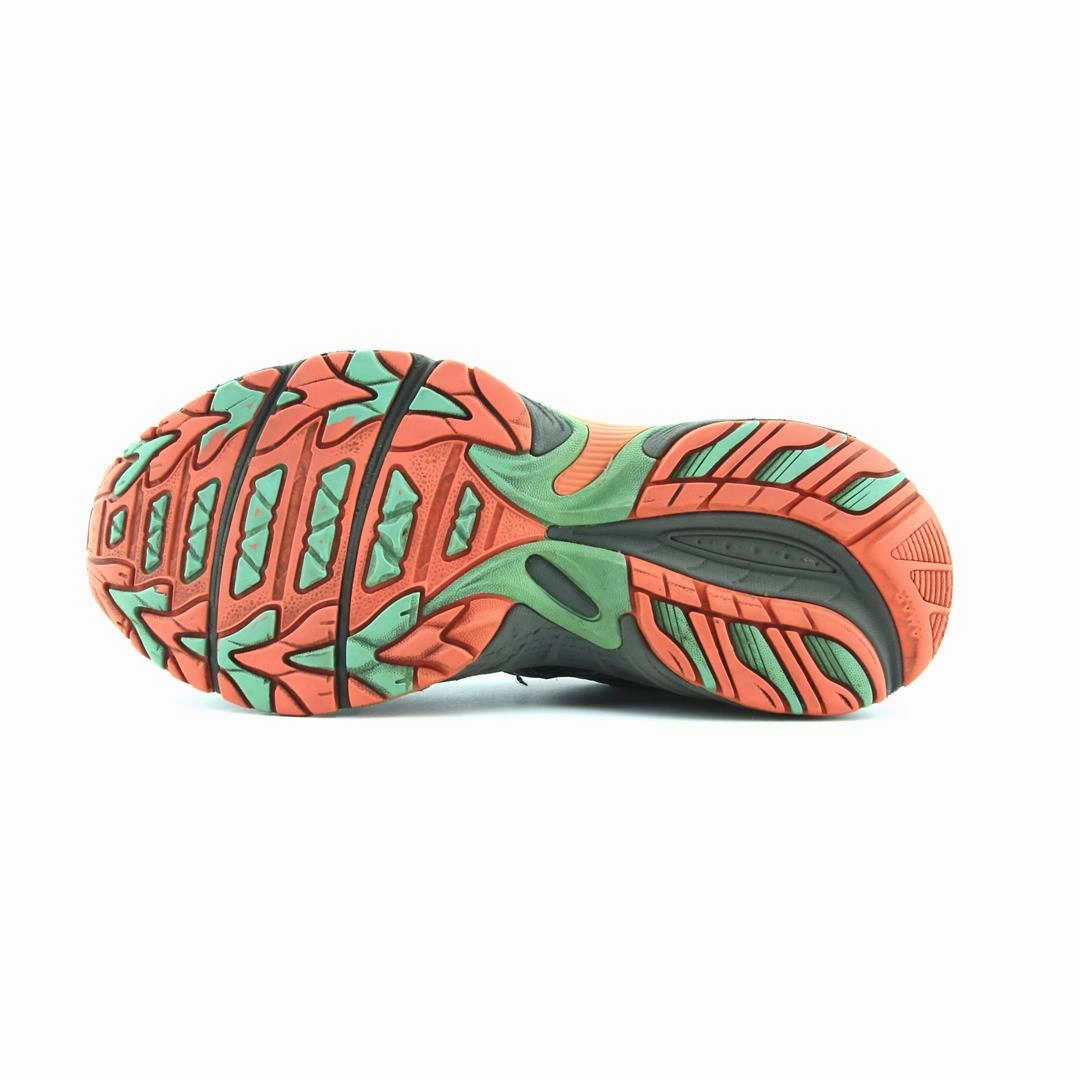 ASICS GEL VENTURE 5 performance running shoe photos