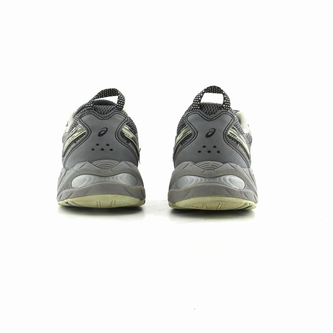 ASICS GEL-VENTURE 5 sporty Asics footwear images