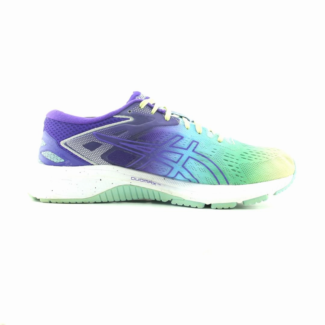 ASICS GT-1000 10 sporty Asics footwear images