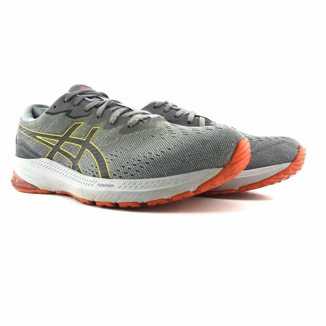 ASICS GT-1000 11 lightweight athletic shoe visuals