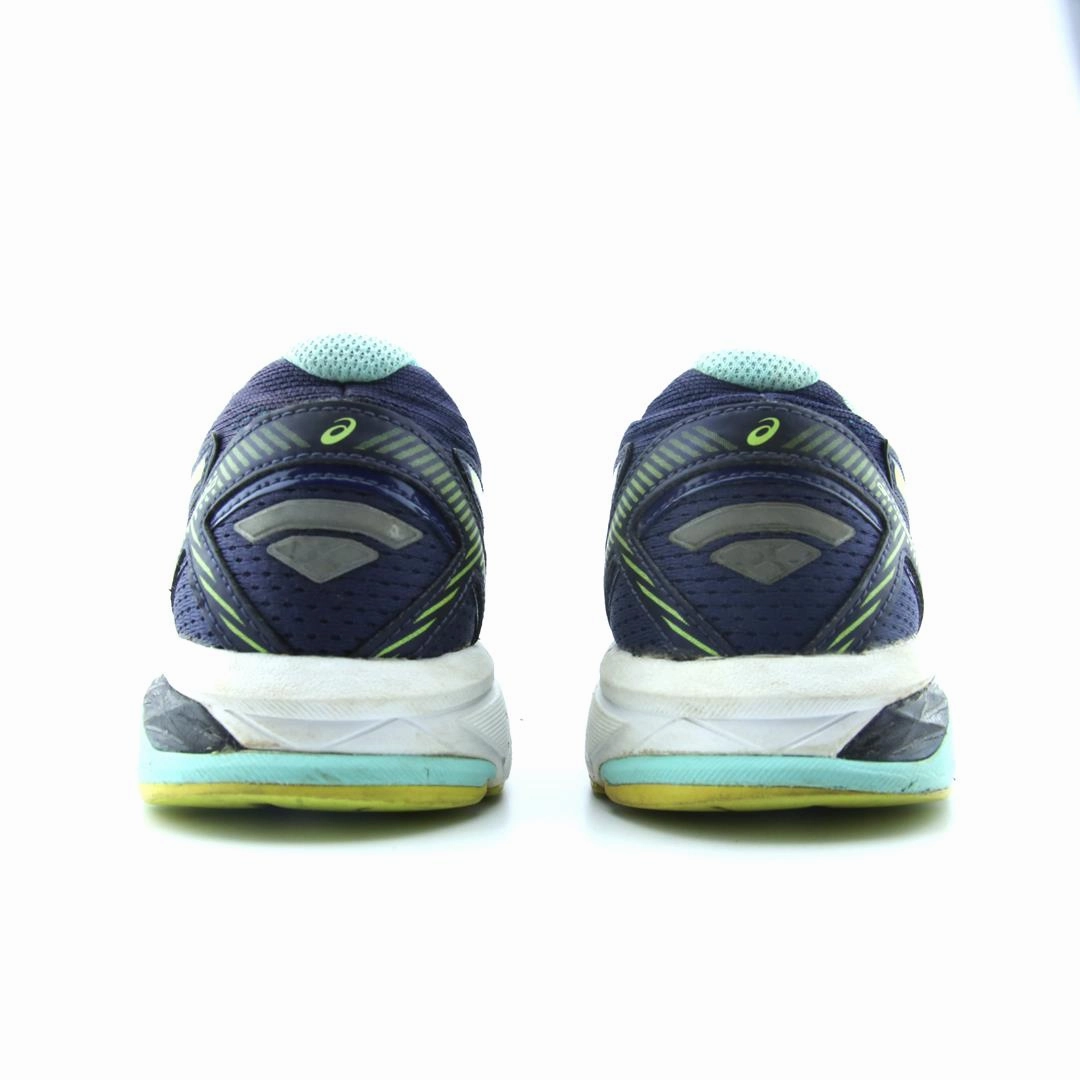ASICS GT-1000 5 lightweight athletic shoe visuals