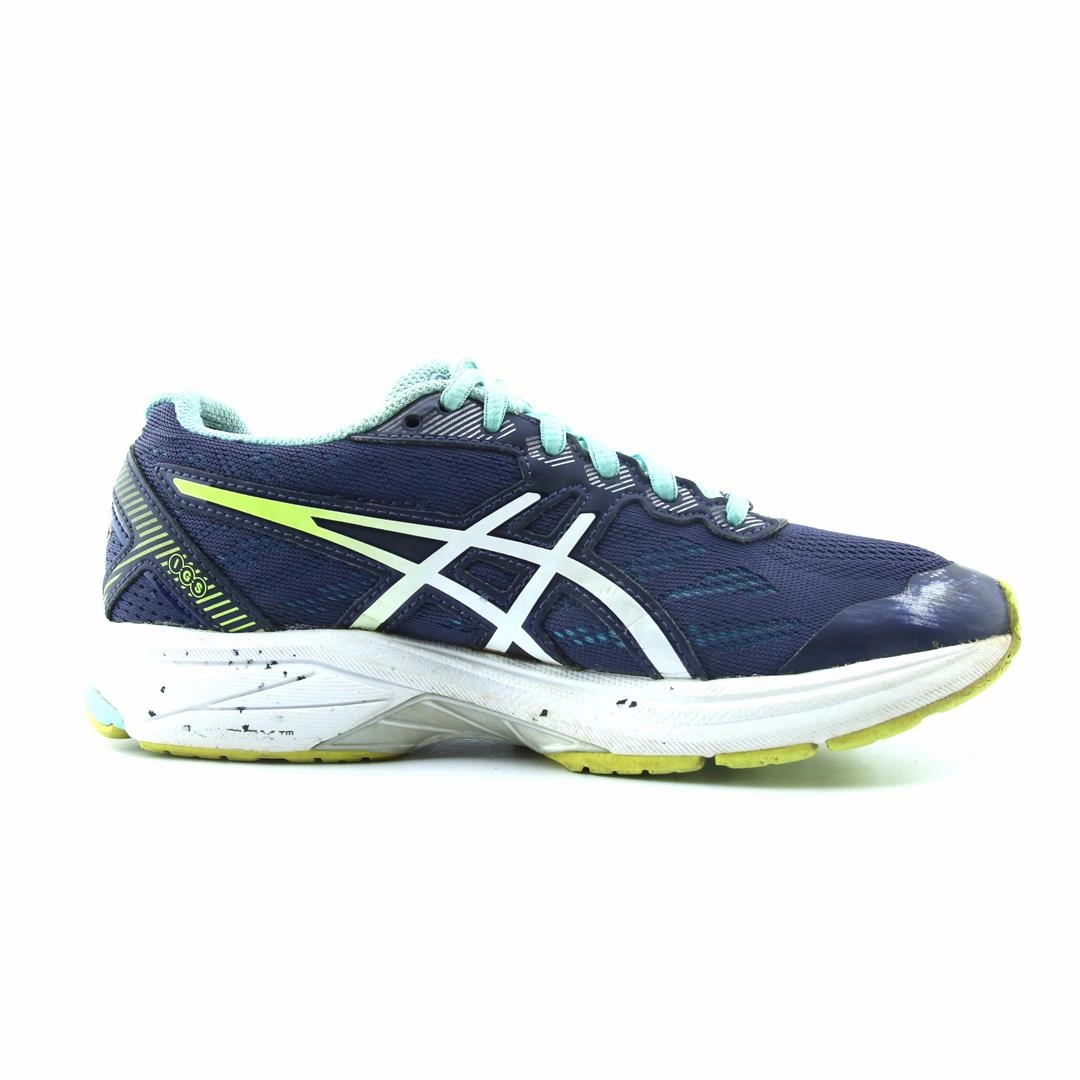 ASICS GT-1000 5 lightweight athletic shoe visuals