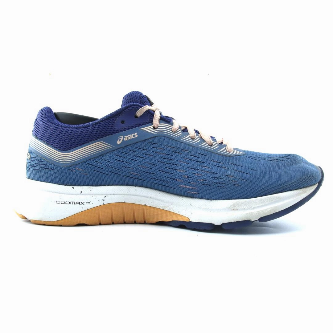 ASICS GT-1000 7 lightweight athletic shoe visuals