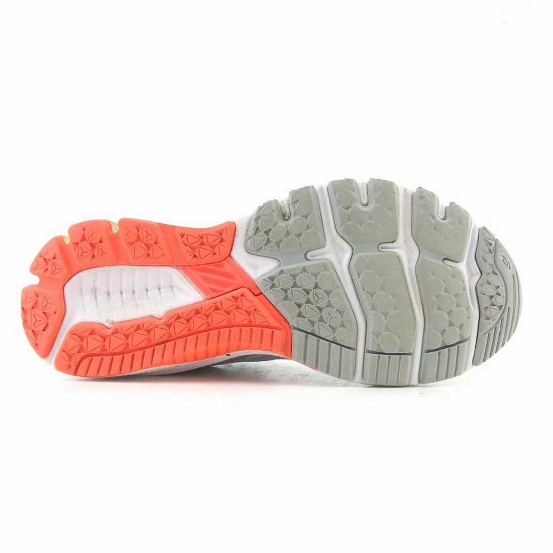 ASICS GT-1000 9 lightweight athletic shoe visuals