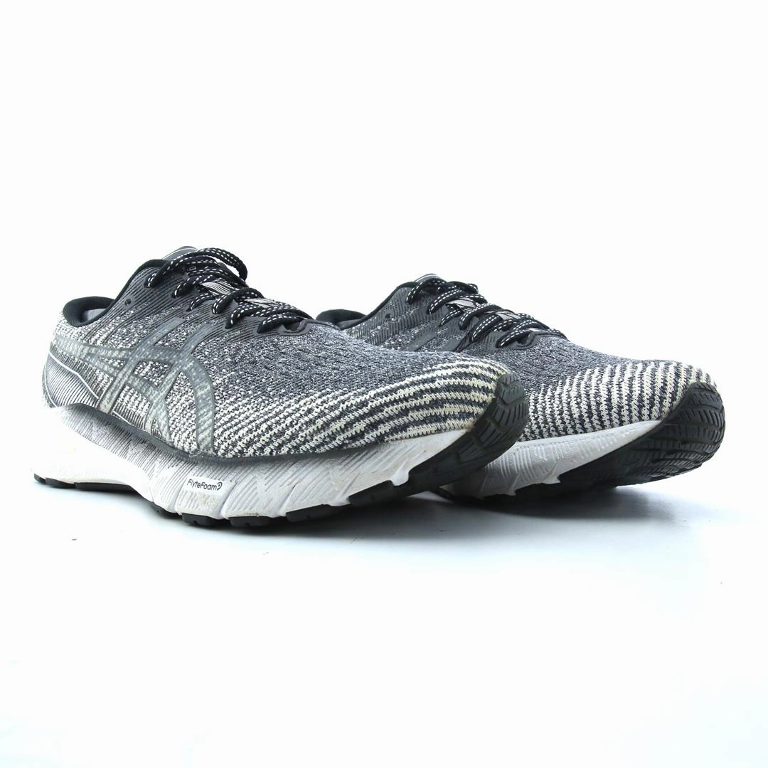 ASICS GT 2000 10 lightweight athletic shoe visuals