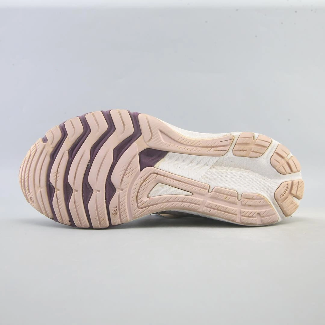 ASICS GT 2000 10 lightweight athletic shoe visuals