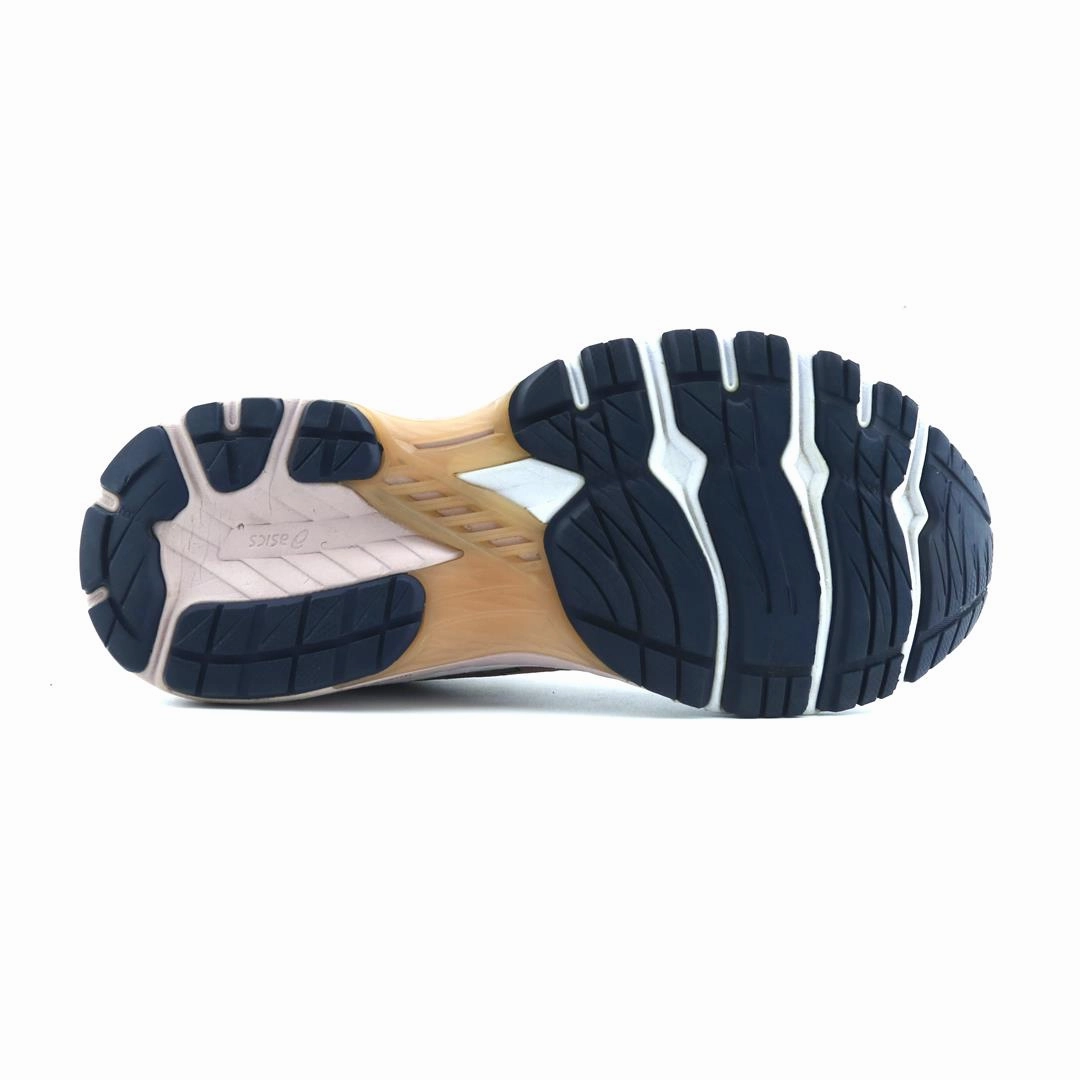 ASICS GT 2000 10 lightweight athletic shoe visuals