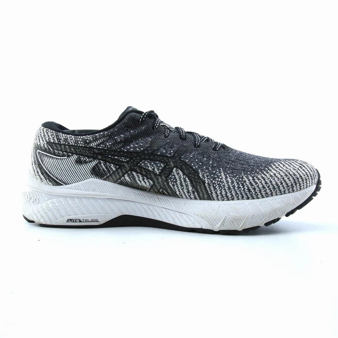 ASICS GT 2000 10 lightweight athletic shoe visuals