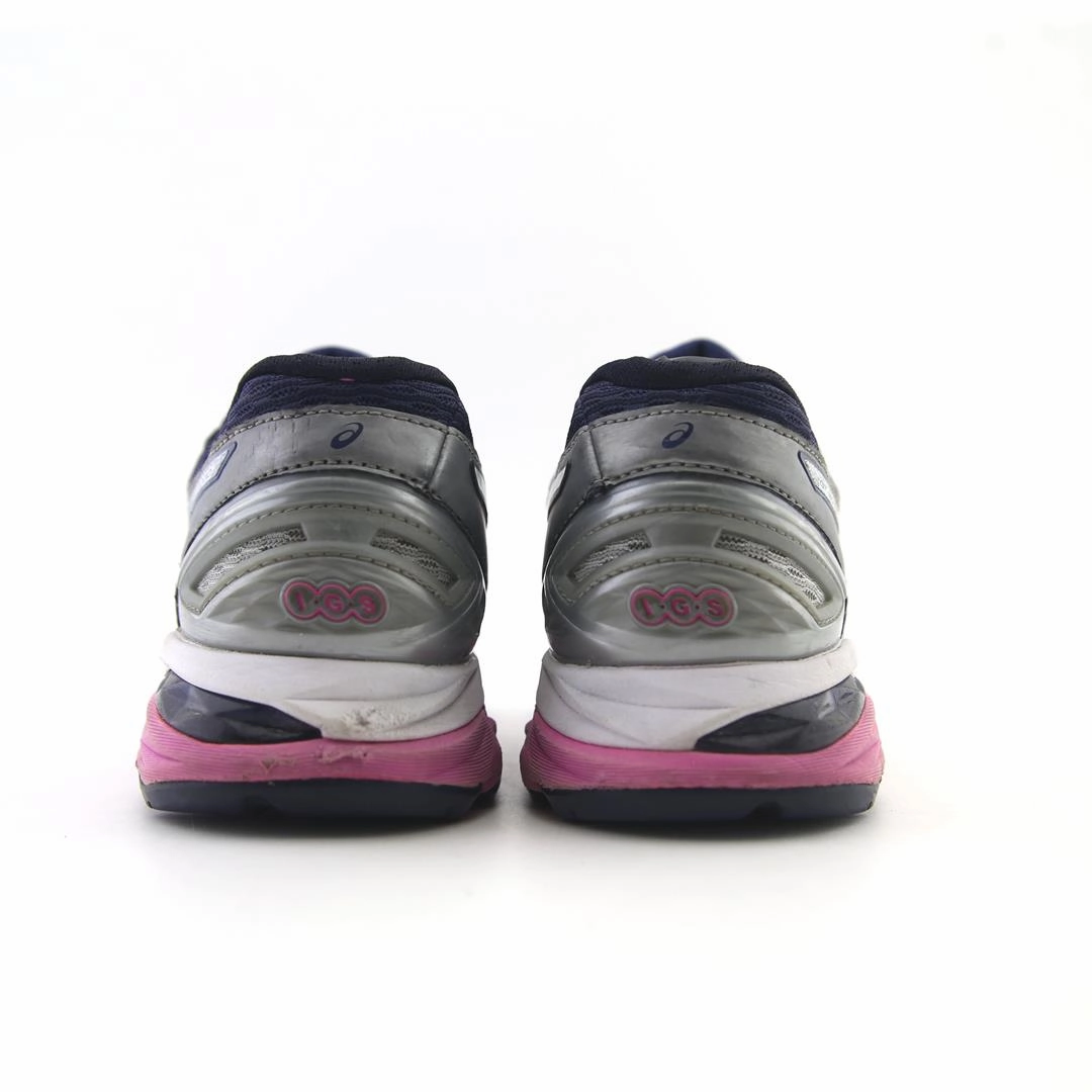 ASICS GT-2000 5 sporty Asics footwear images