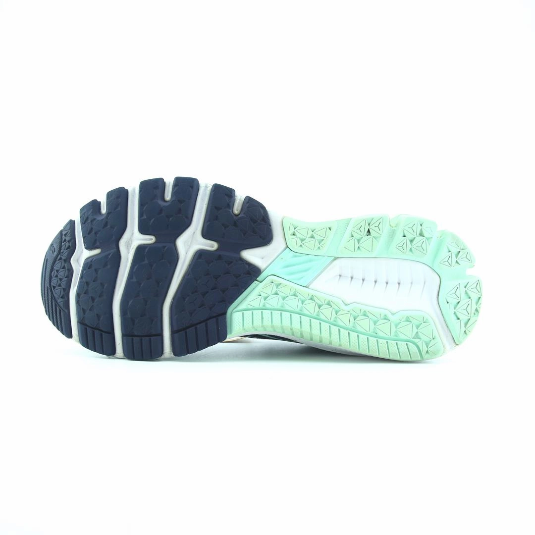 ASICS GT-2000 9 performance running shoe photos