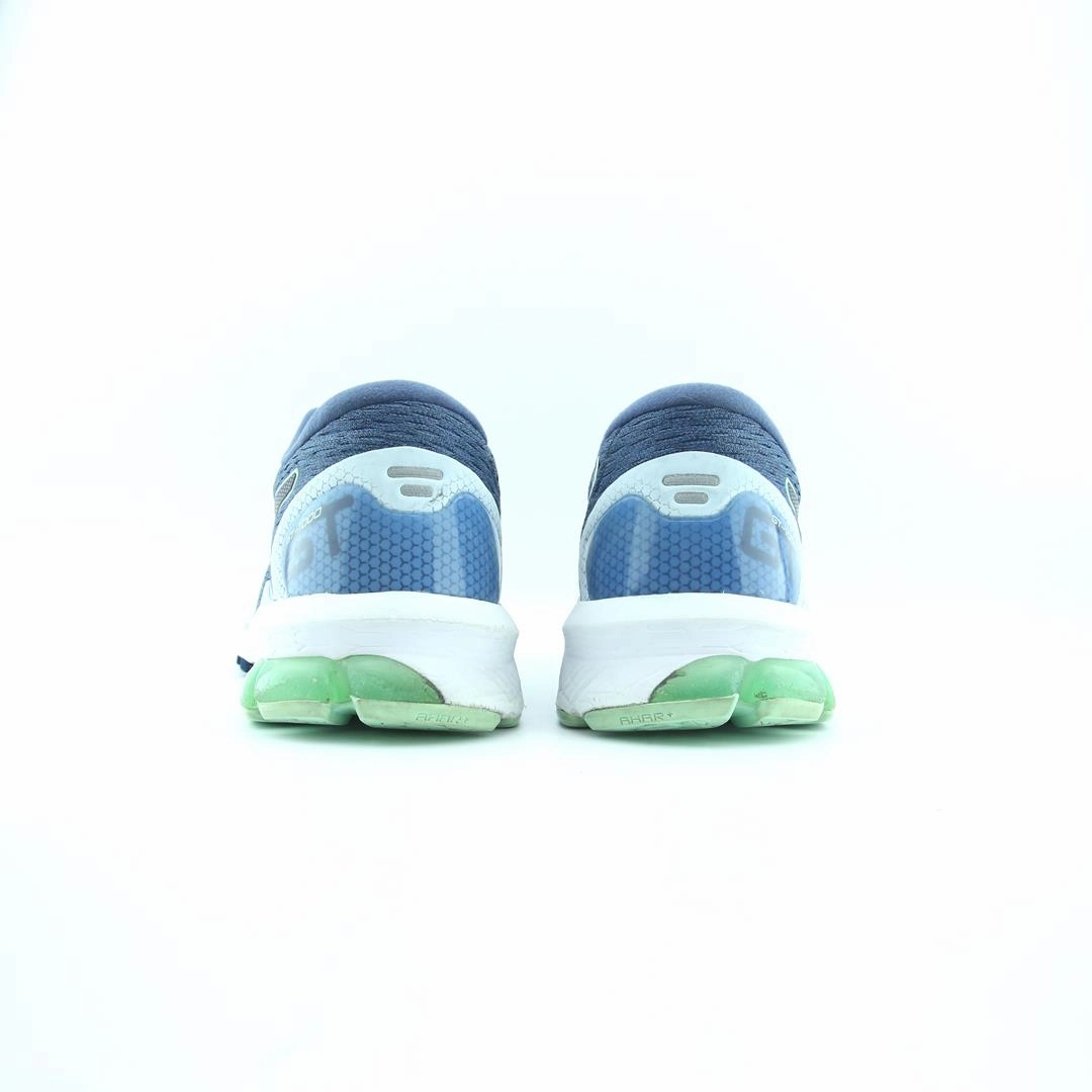 ASICS GT-2000 9 performance running shoe photos