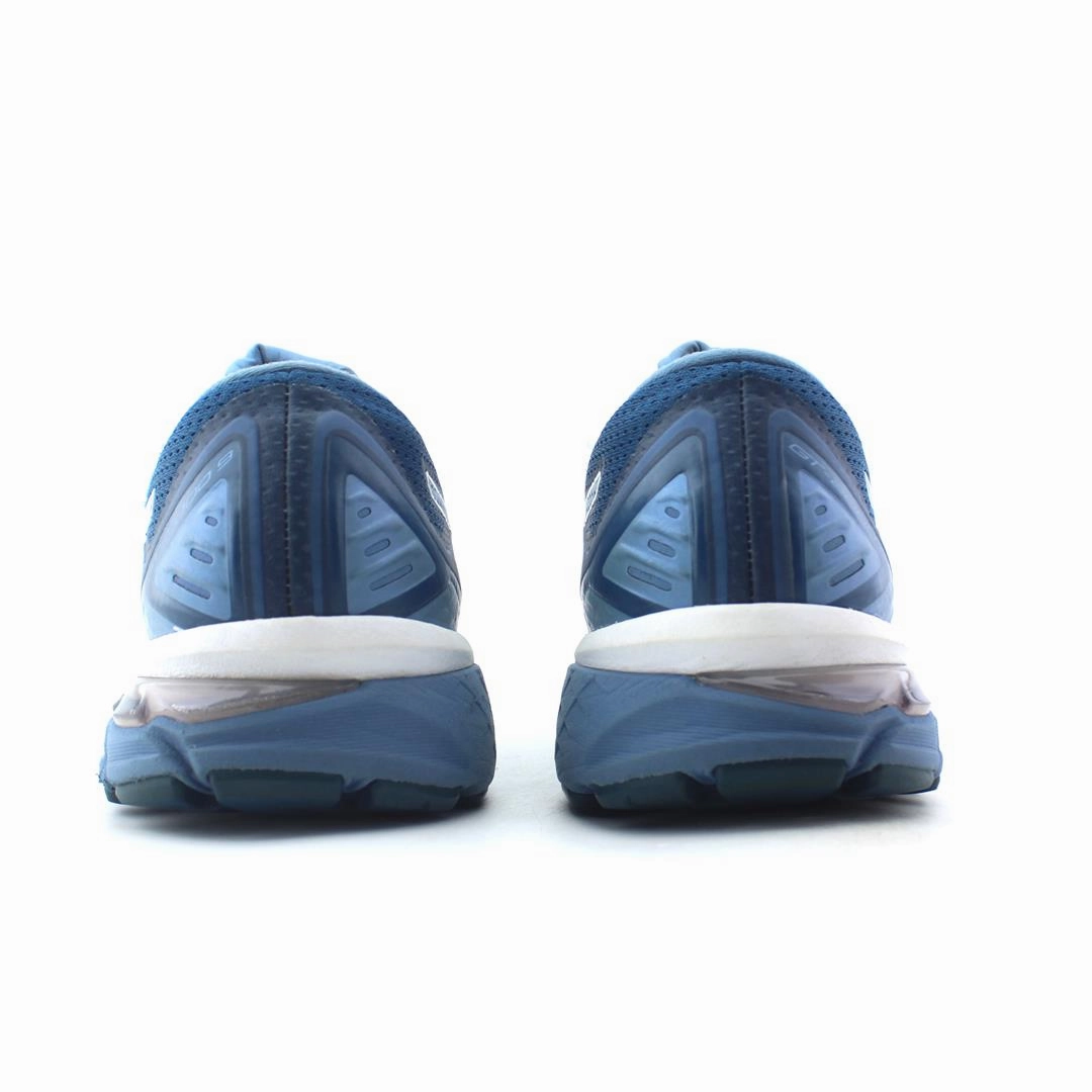 ASICS GT-2000 9 sporty Asics footwear images