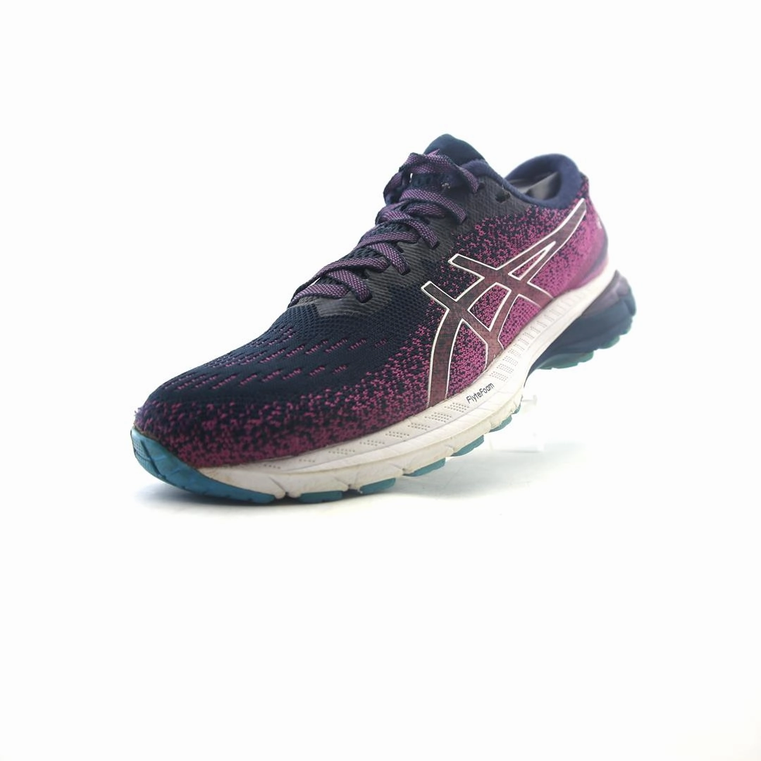 ASICS GT-2000 9 sporty Asics footwear images