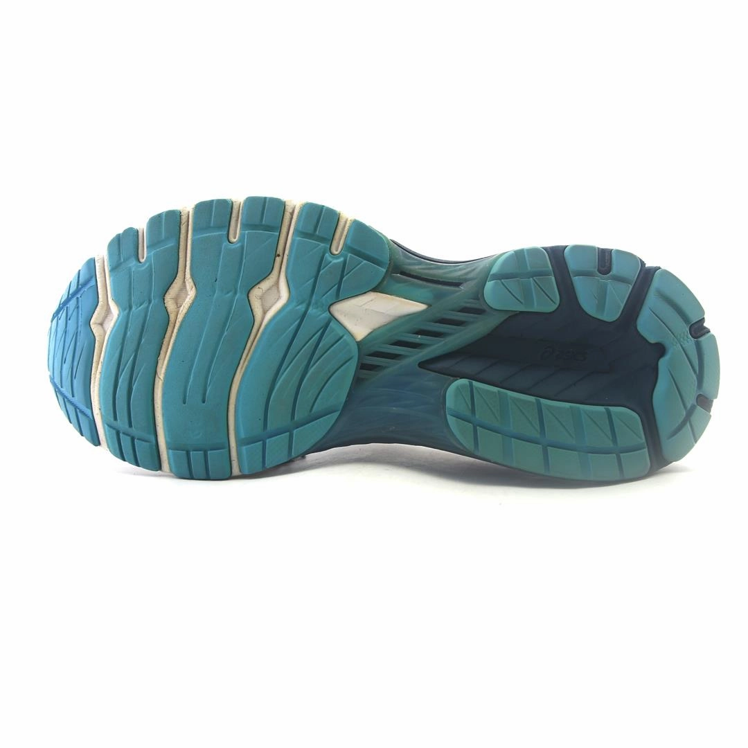 ASICS GT-2000 9 sporty Asics footwear images