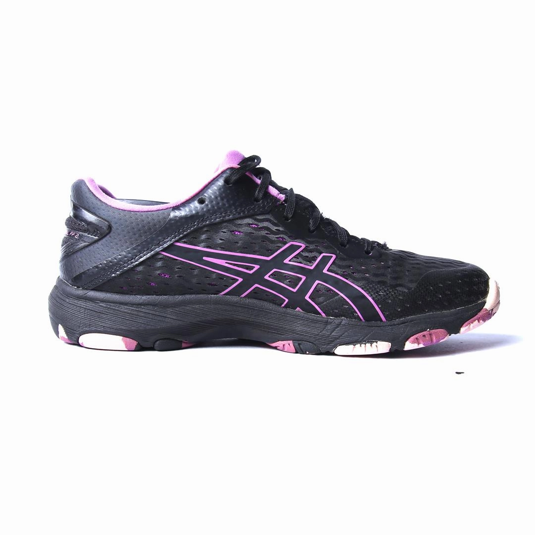 ASICS NETBURNER PROFESSIONAL FF 2 lightweight athletic shoe visuals