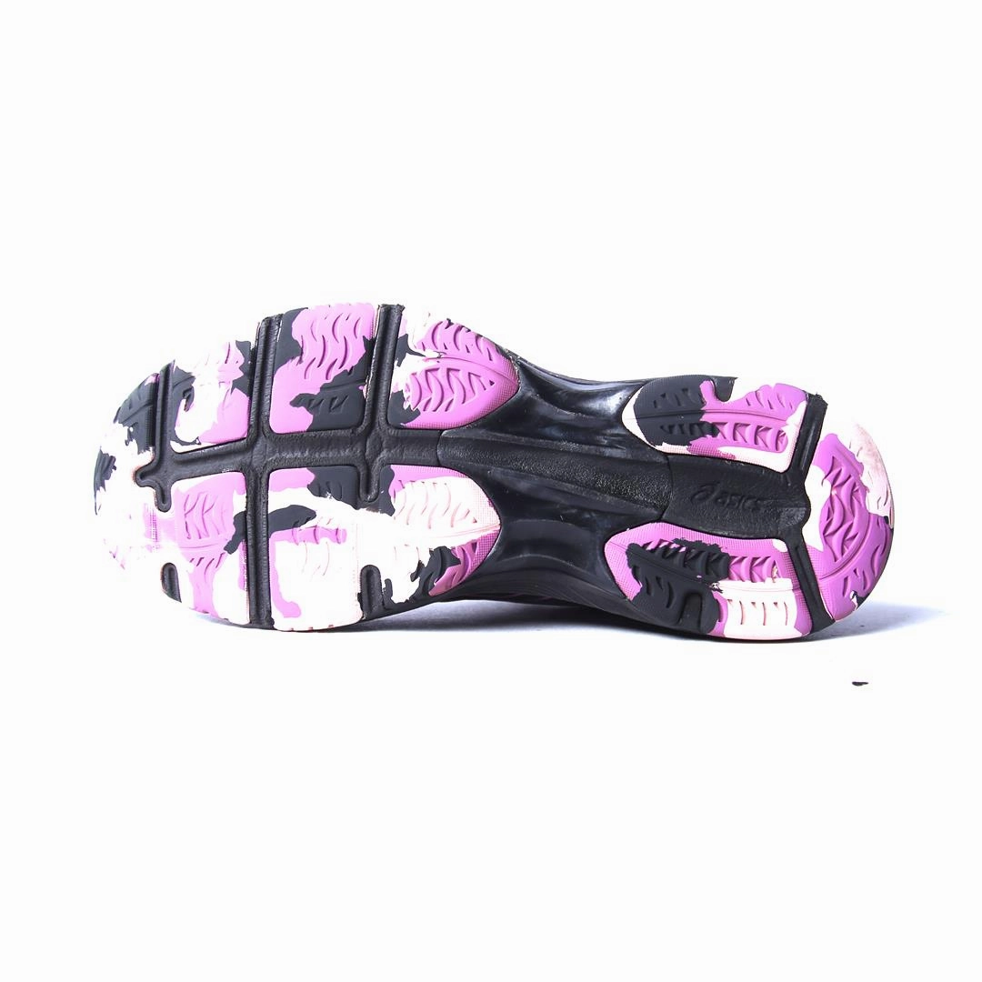 ASICS NETBURNER PROFESSIONAL FF 2 lightweight athletic shoe visuals