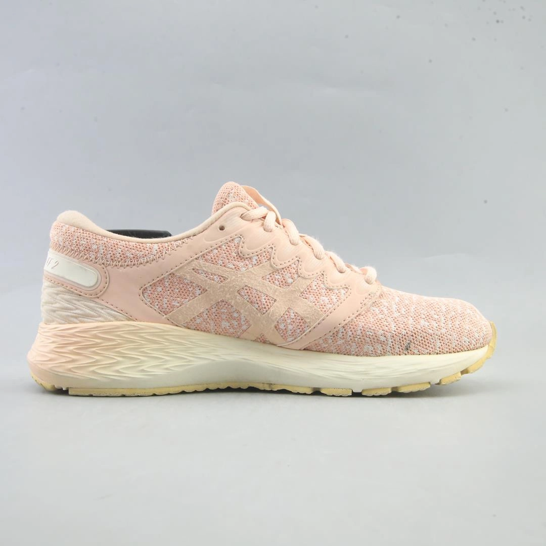 ASICS ROADHAWK FF 2 lightweight athletic shoe visuals