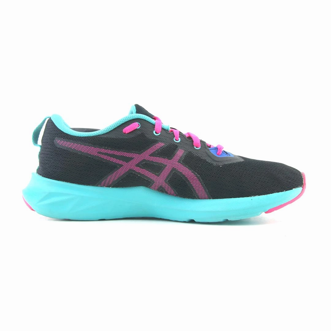 ASICS VERSABLAST 2 trainer shoe design snapshots