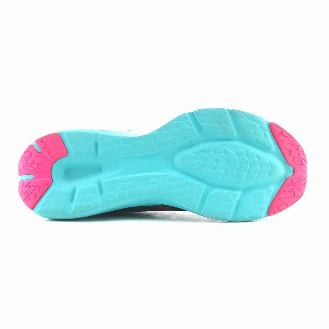 ASICS VERSABLAST 2 trainer shoe design snapshots