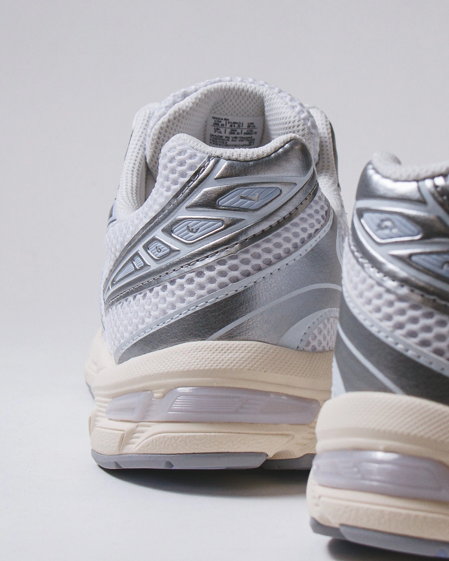 Asics Women Gel-1130 White Blue Fade 1202A164-121 Asics shoe style pictures