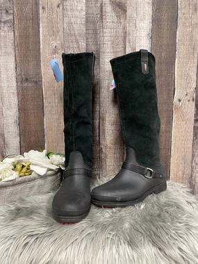 Boots Knee Flats By Crocs In Black, Size: 7 Crocs clogs with lightweight comfort