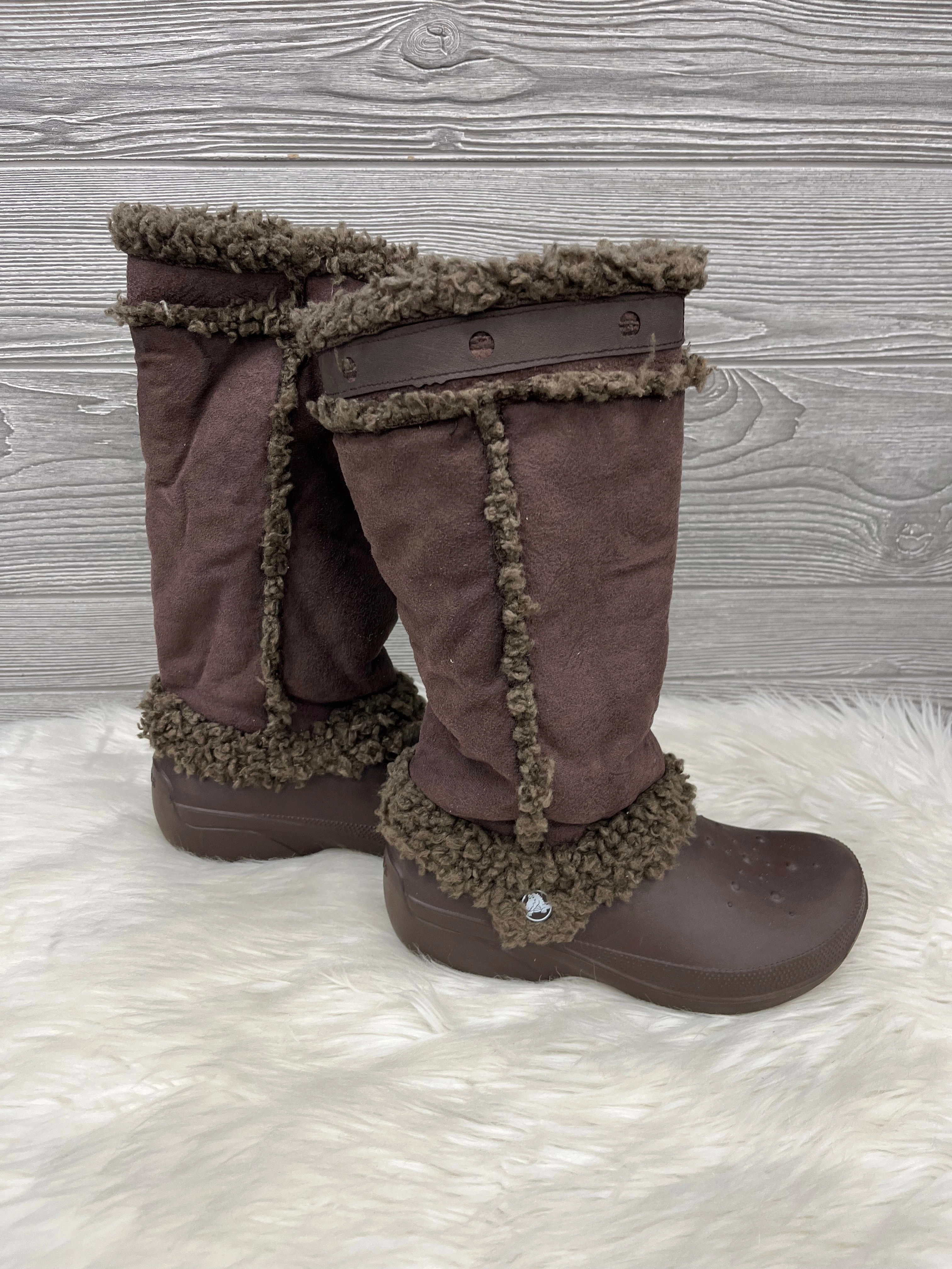 Boots Mid-calf Flats By Crocs In Brown, Size: 7 Lightweight Clogs