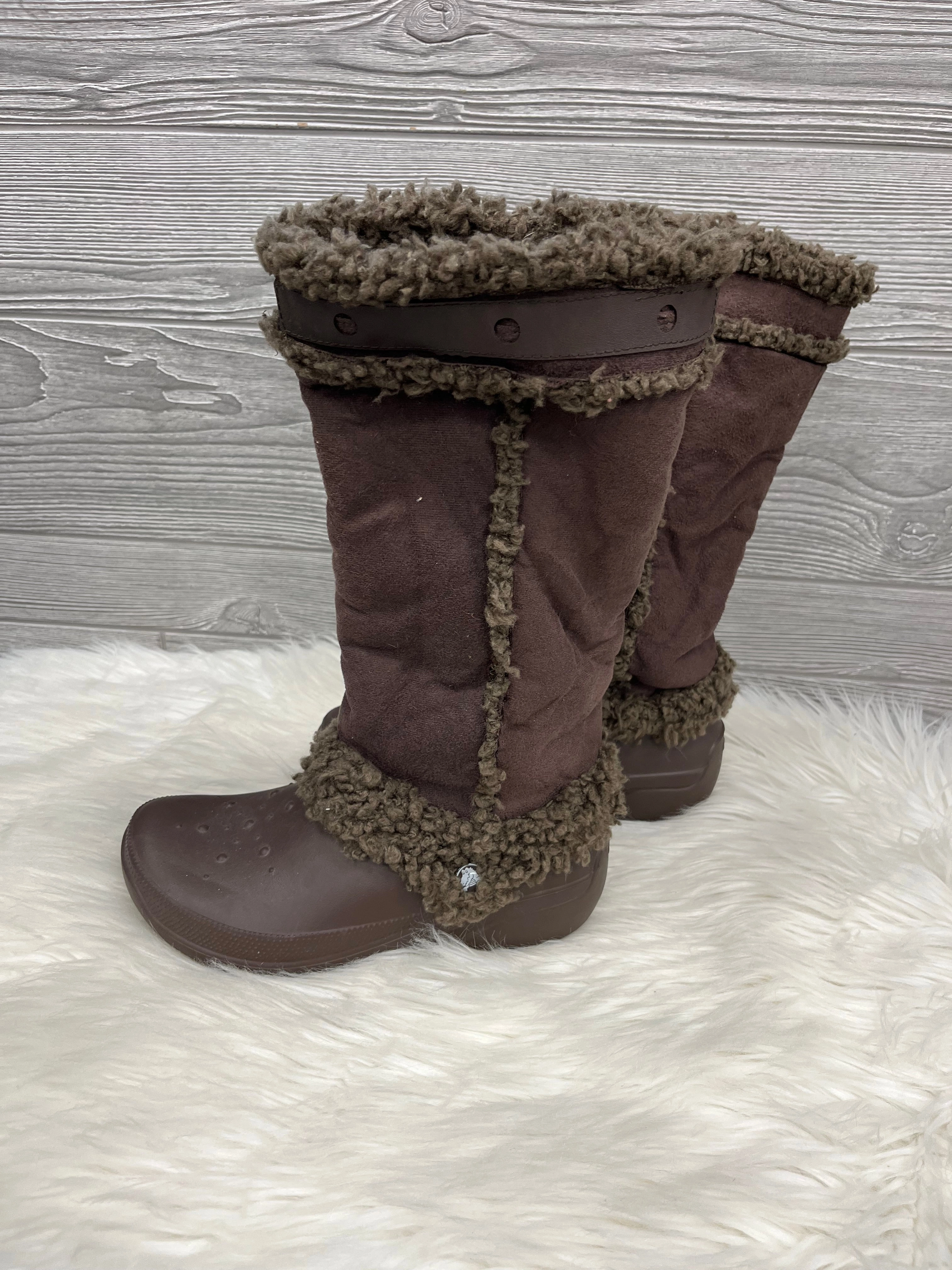 Boots Mid-calf Flats By Crocs In Brown, Size: 7 Lightweight Clogs