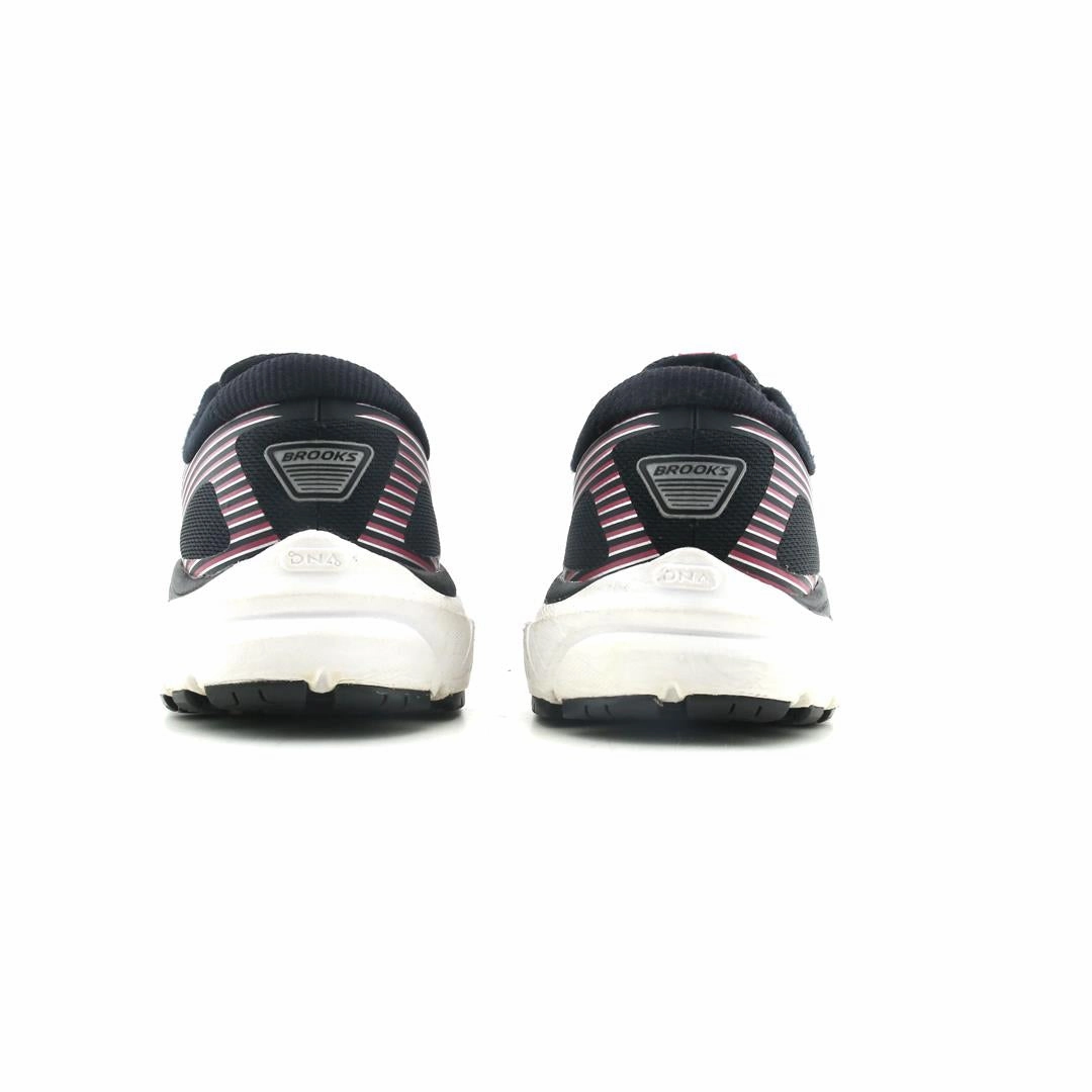BROOKS ADDICTION 14 Brooks running shoe close-ups
