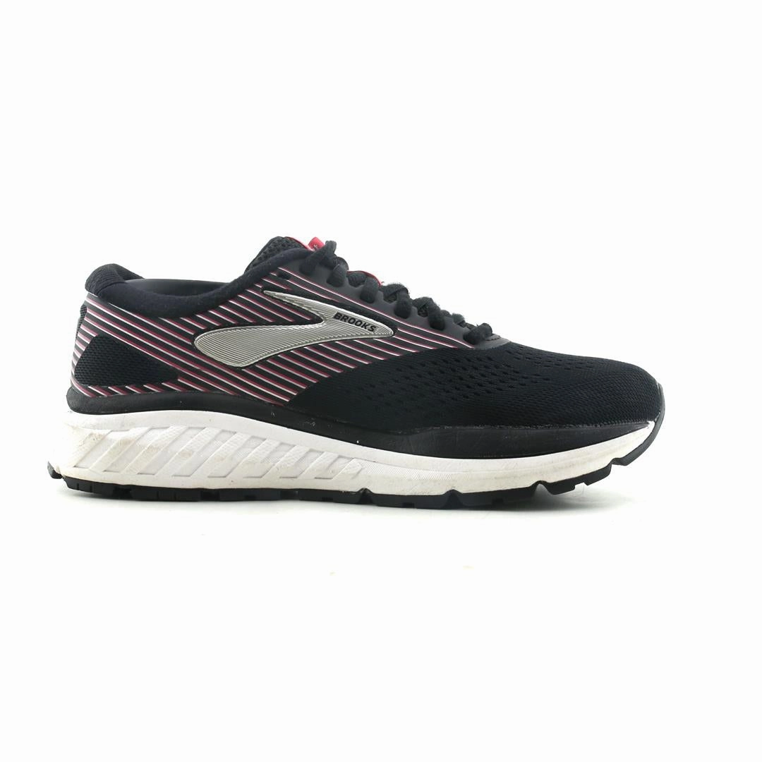 BROOKS ADDICTION 14 Brooks running shoe close-ups