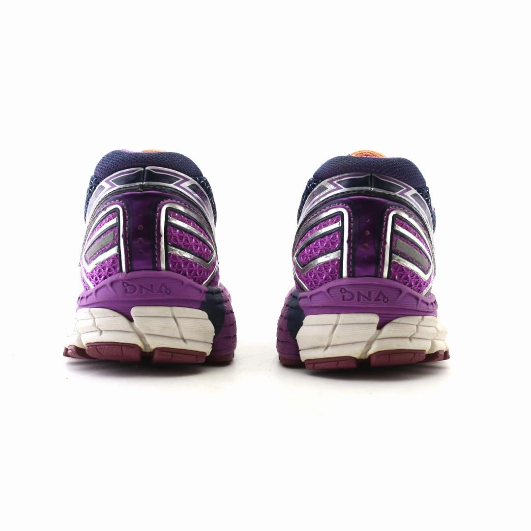 BROOKS ADRENALINE GTS 15 Brooks running footwear shots