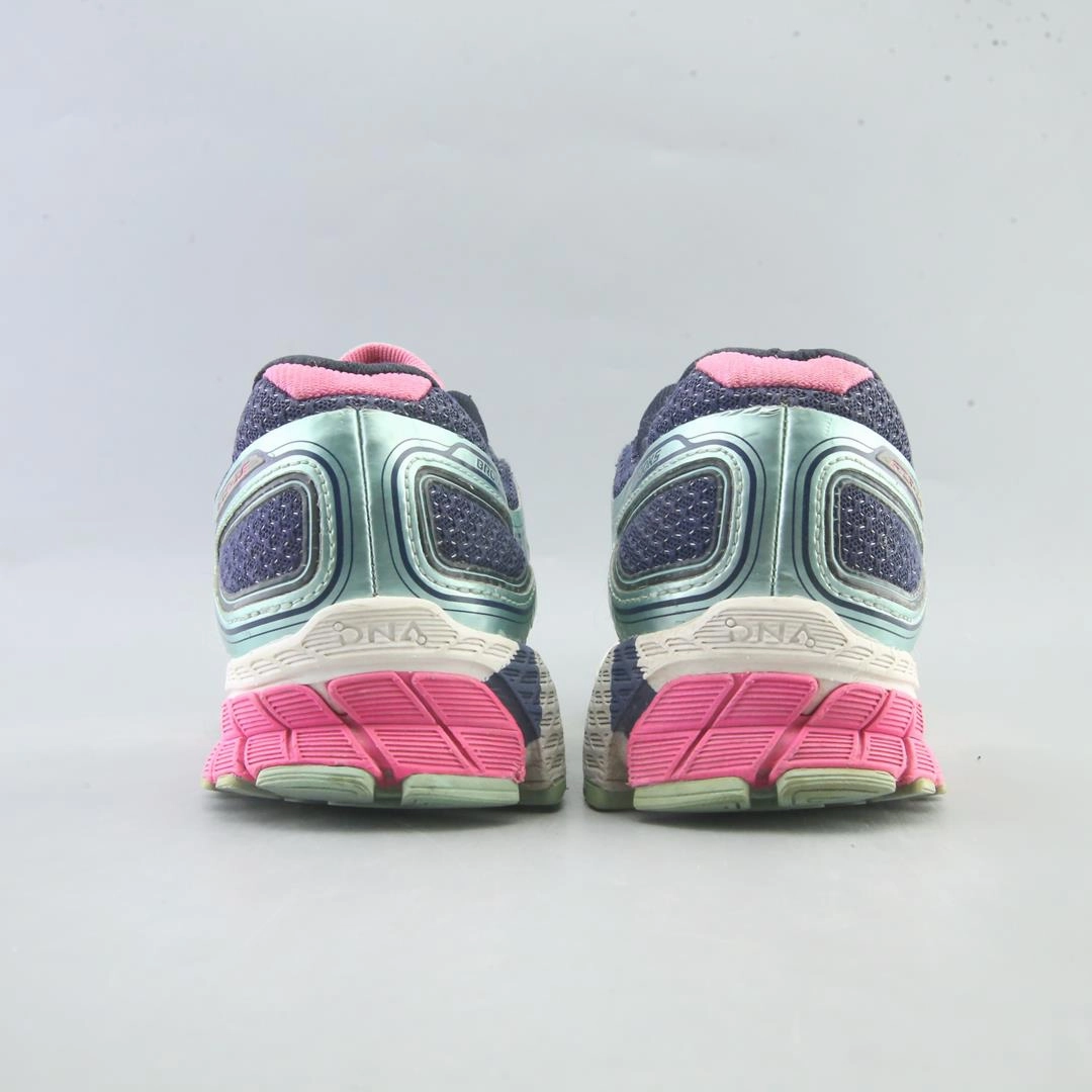 BROOKS ADRENALINE GTS 16 Brooks running shoe close-ups