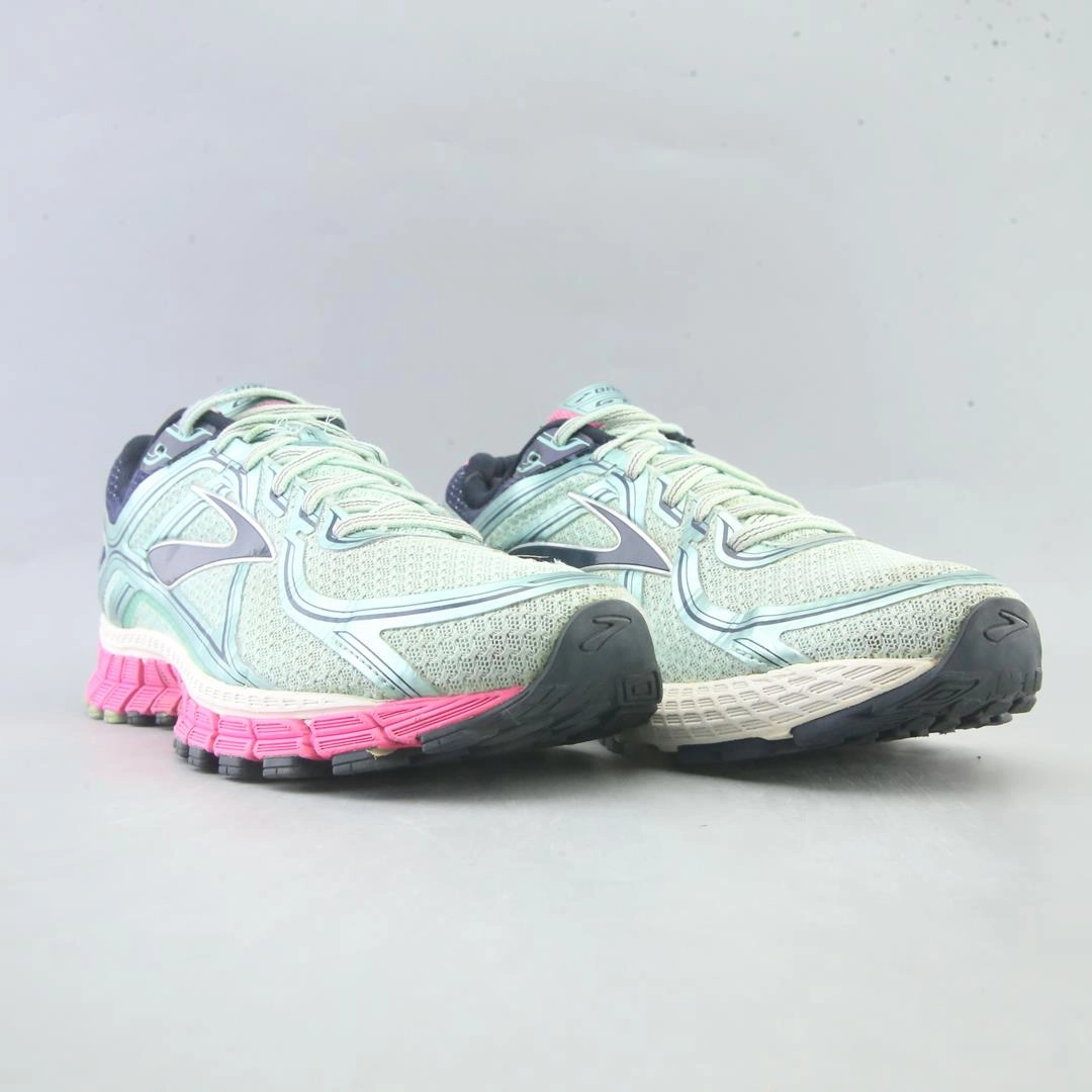 BROOKS ADRENALINE GTS 16 Brooks running shoe close-ups
