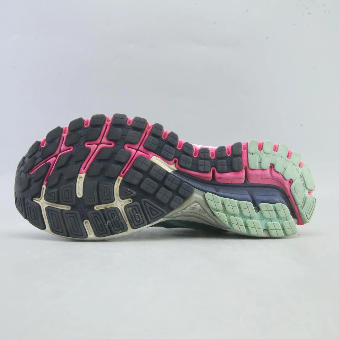 BROOKS ADRENALINE GTS 16 Brooks running shoe close-ups