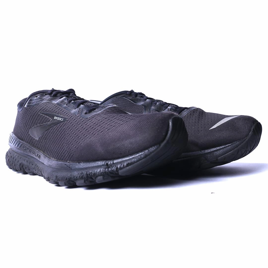 BROOKS ADRENALINE GTS 20 athletic Brooks shoe snapshots