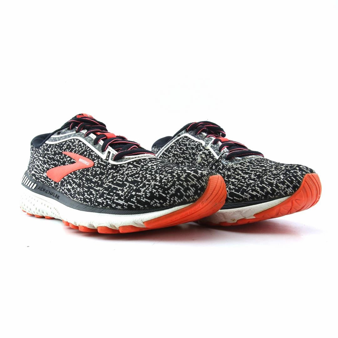 BROOKS ADRENALINE GTS 20 athletic Brooks shoe snapshots