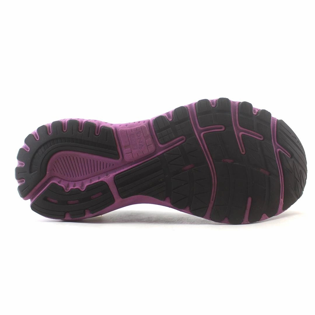 BROOKS ADRENALINE GTS 20 Brooks running shoe close-ups