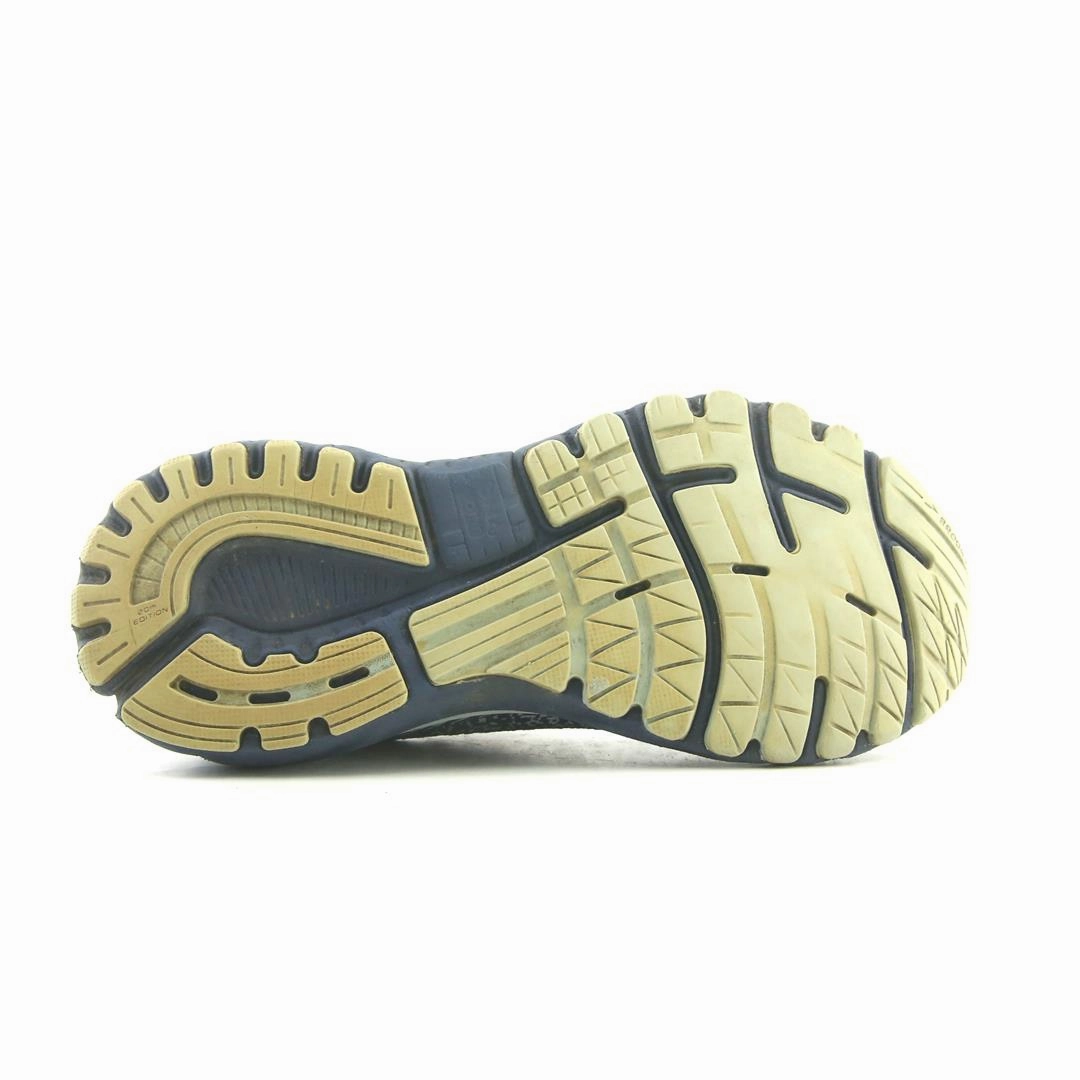 BROOKS ADRENALINE GTS 20 Brooks running shoe close-ups