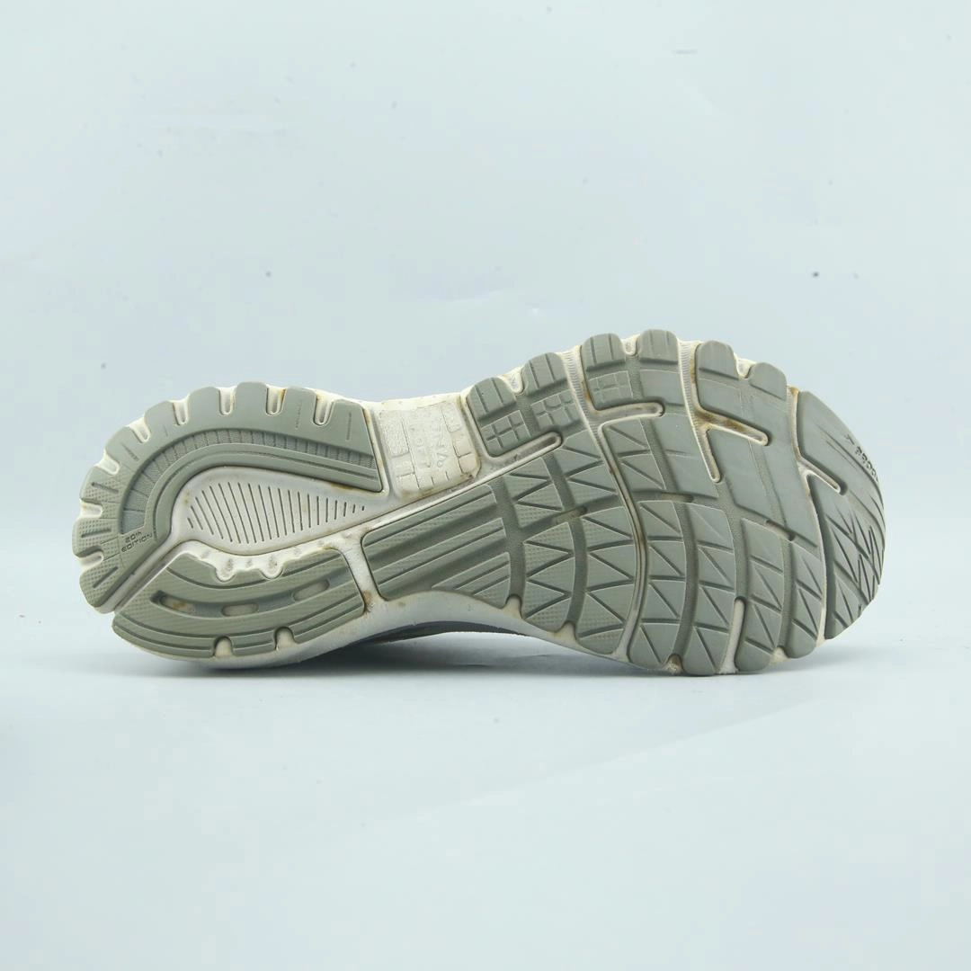 BROOKS ADRENALINE GTS 20 lightweight running shoe photos