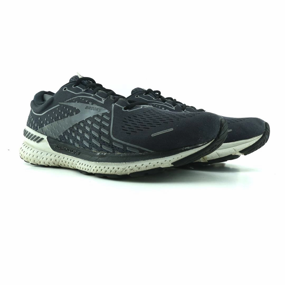 BROOKS ADRENALINE GTS 21 athletic Brooks shoe snapshots