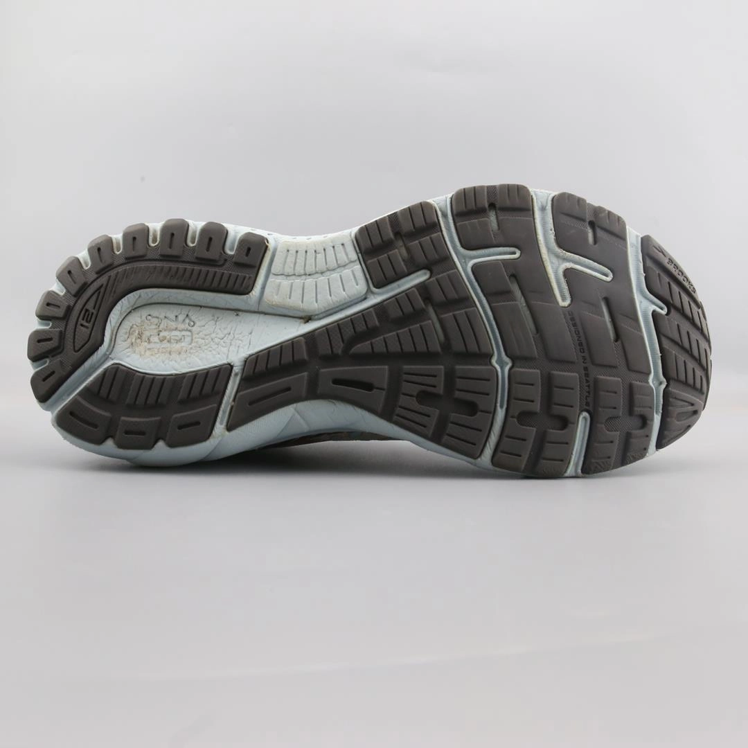 BROOKS ADRENALINE GTS 21 Brooks running footwear shots