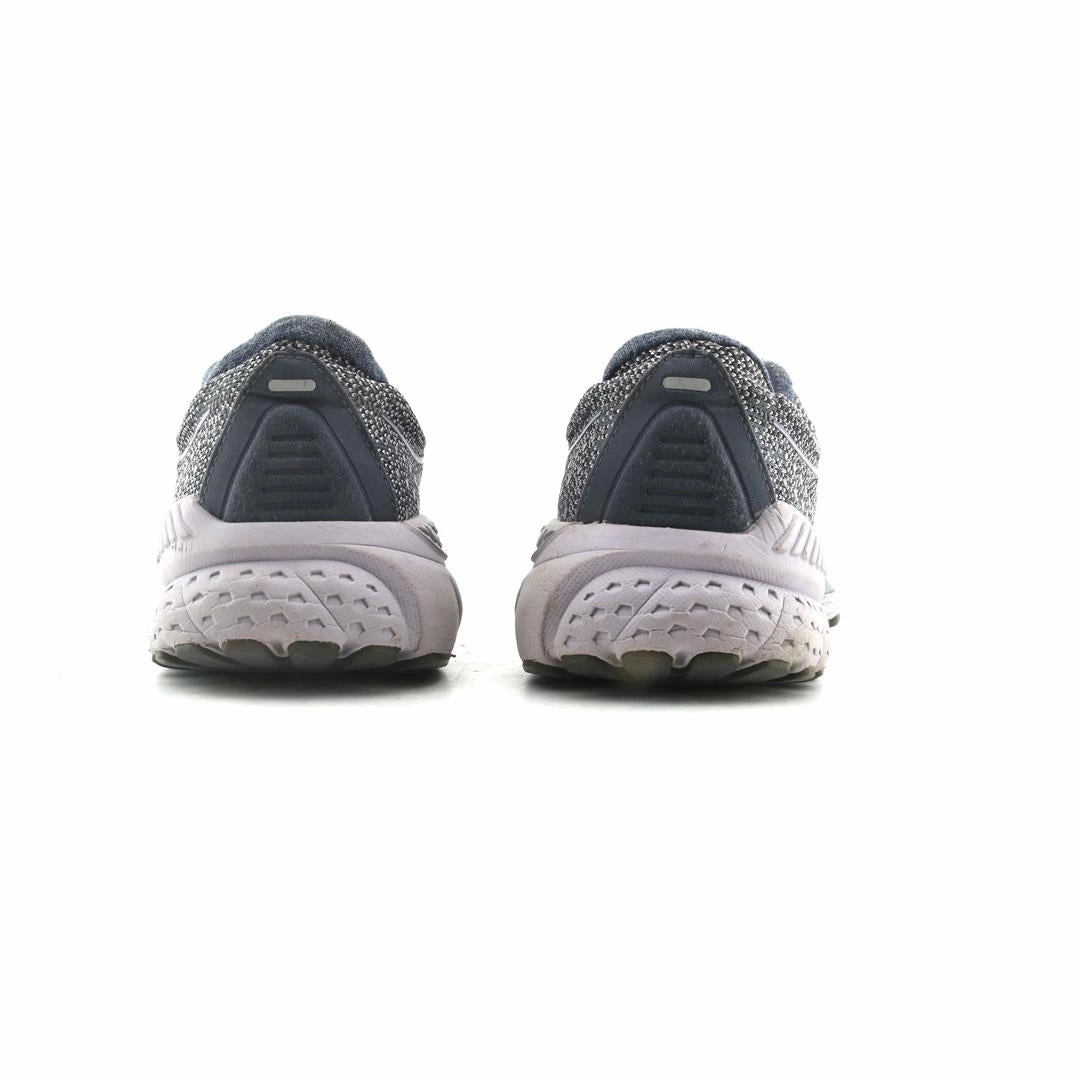 BROOKS ADRENALINE GTS 21 Brooks running shoe close-ups