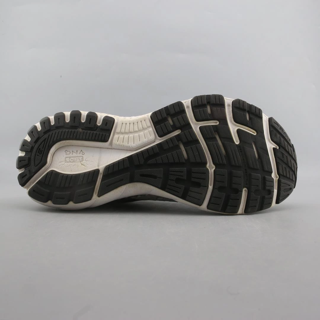 BROOKS ADRENALINE GTS 21 Brooks running shoe close-ups