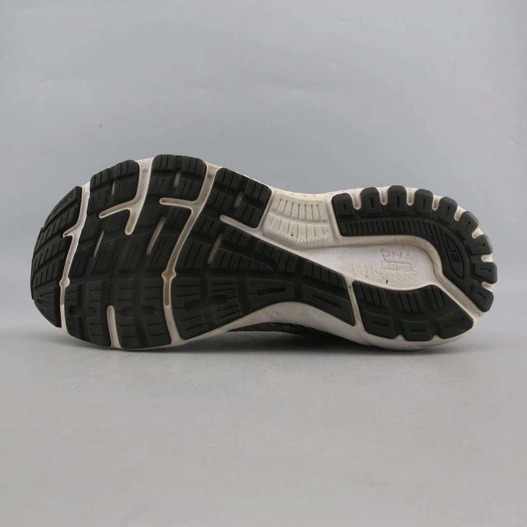 BROOKS ADRENALINE GTS 21 Brooks running shoe close-ups