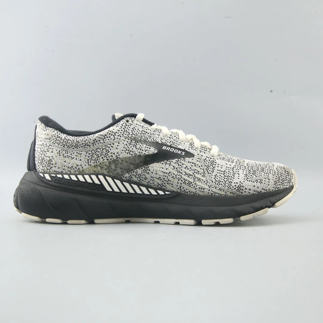 BROOKS ADRENALINE GTS 21 Brooks trainer design images