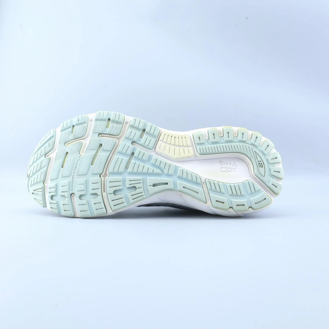 BROOKS ADRENALINE GTS 21 Brooks trainer design images