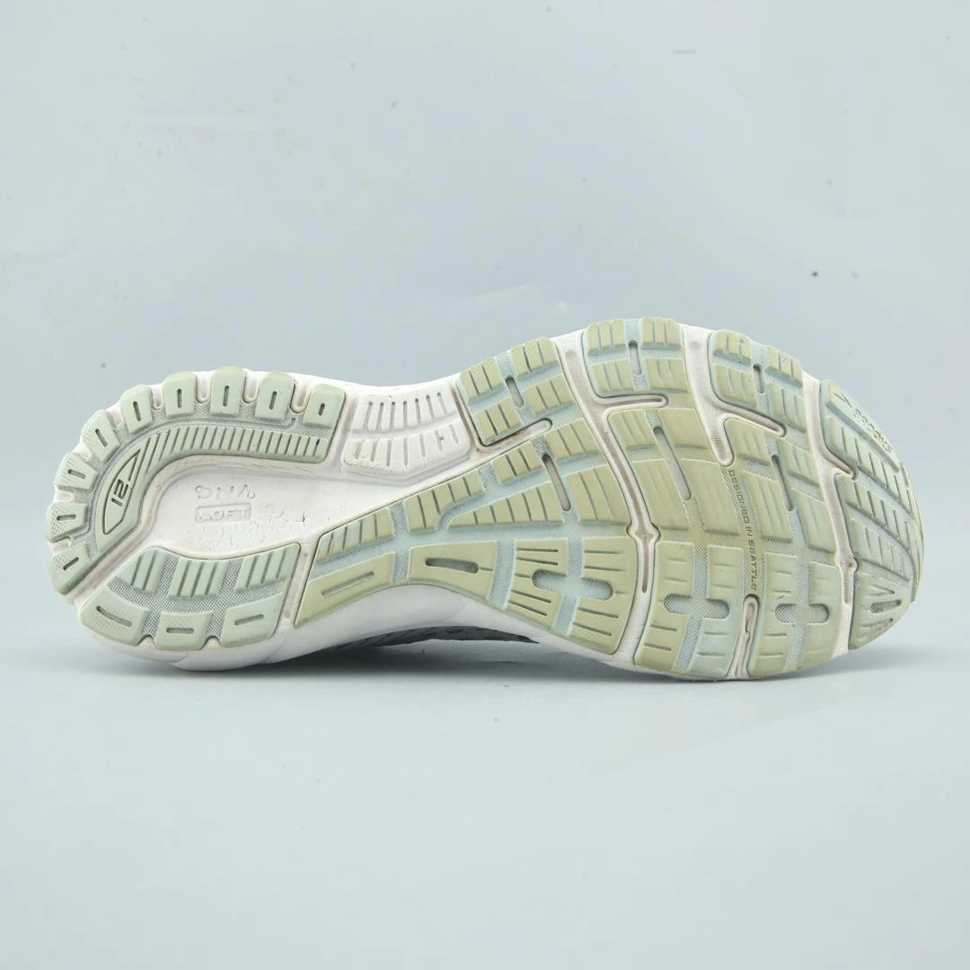 BROOKS ADRENALINE GTS 21 lightweight running shoe photos