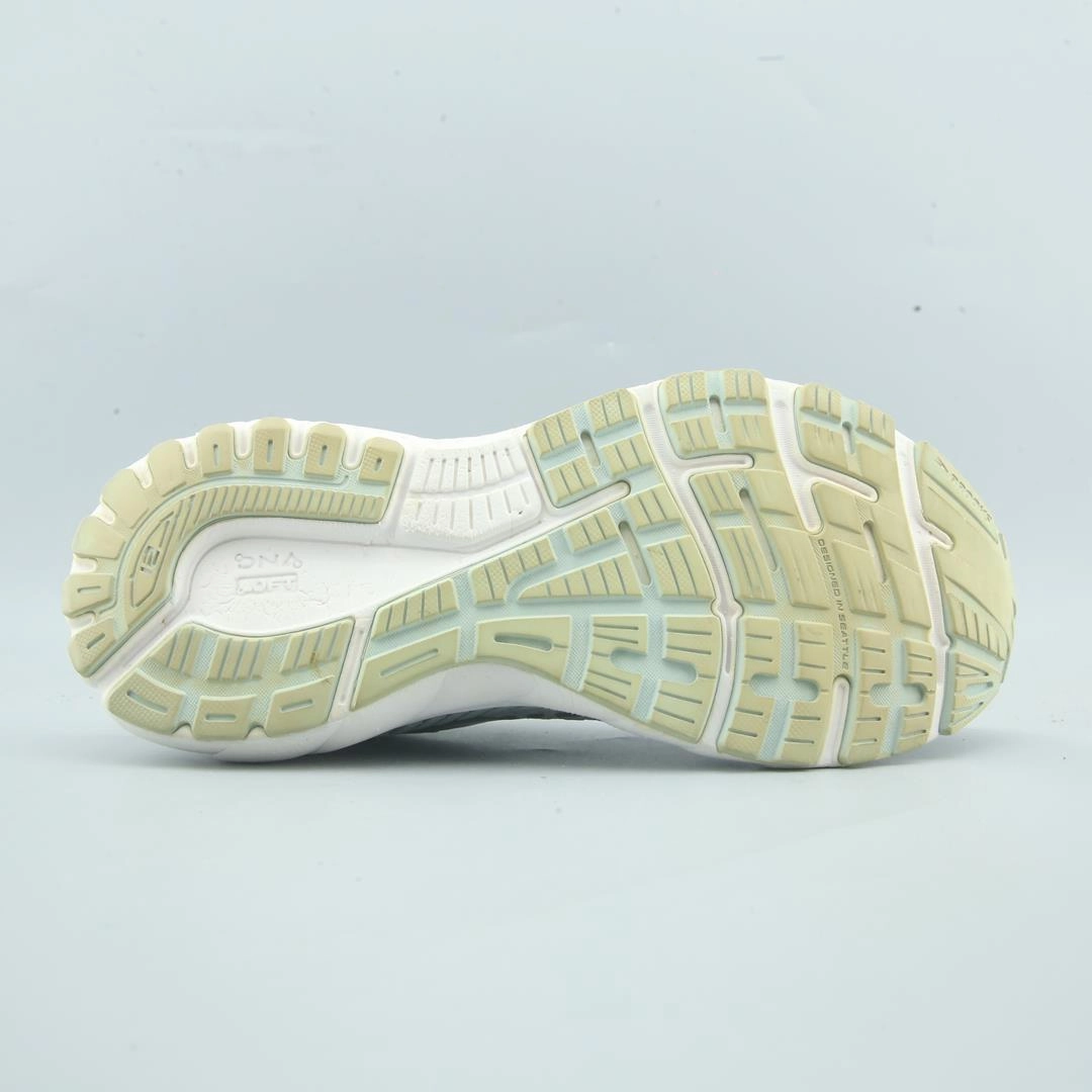 BROOKS ADRENALINE GTS 21 lightweight running shoe photos