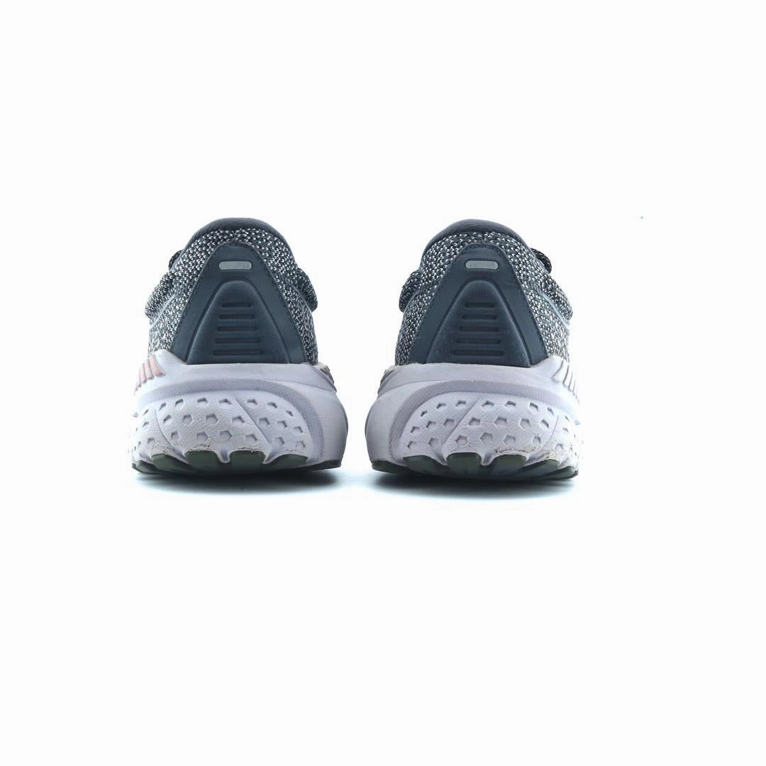 BROOKS ADRENALINE GTS 21 performance running shoe visuals
