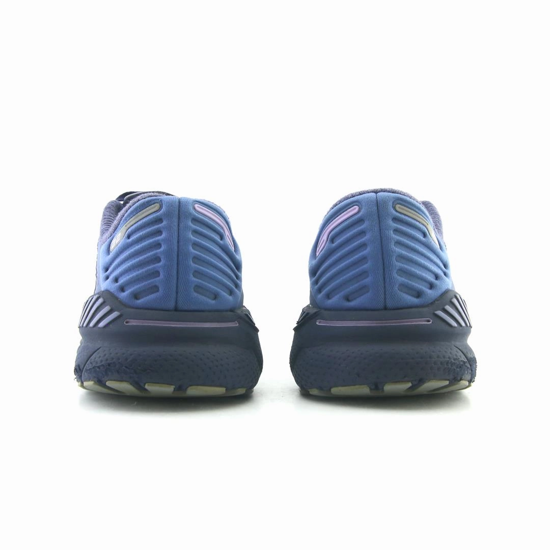 BROOKS ADRENALINE GTS 22 athletic Brooks shoe snapshots