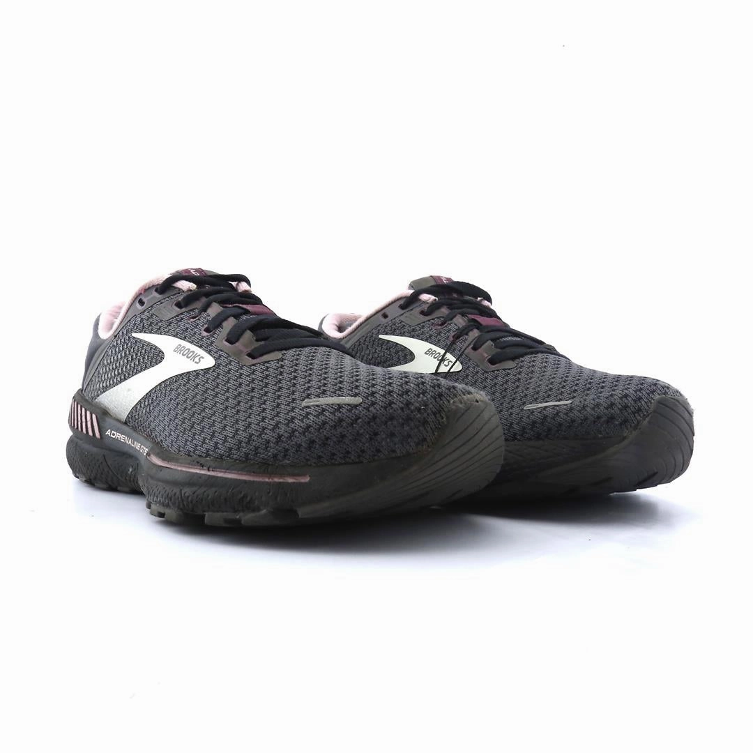BROOKS ADRENALINE GTS 22 athletic Brooks shoe snapshots